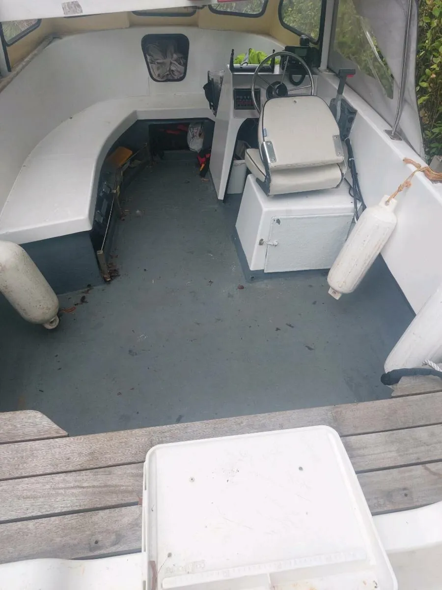 Alaska 500 fishing boat - Image 4
