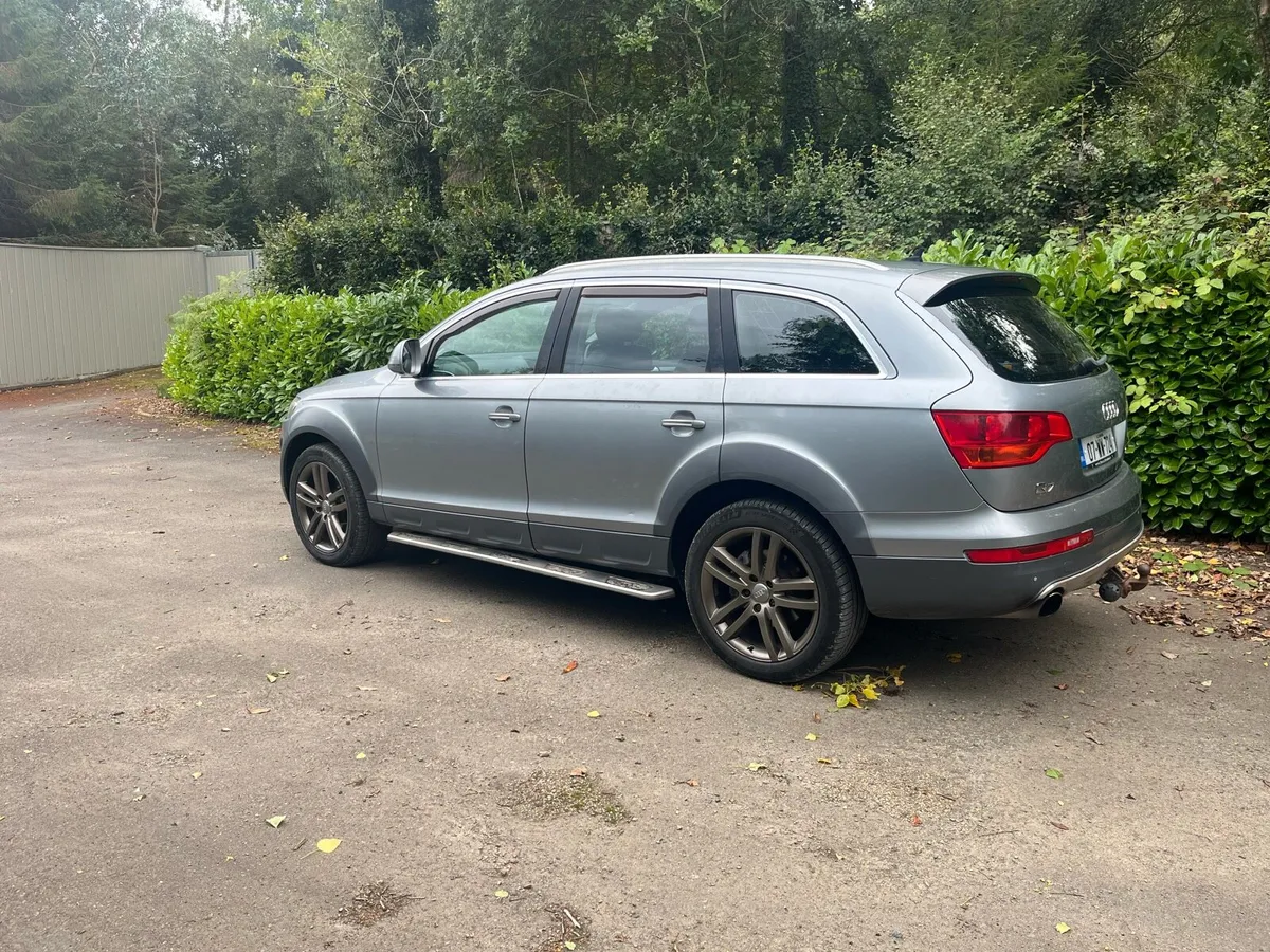 Audi Q7 Crewcab - Image 4