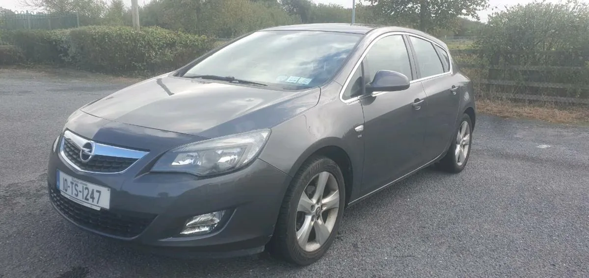 Opel astra 1.4 petrol - Image 1
