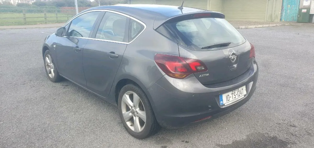 Opel astra 1.4 petrol - Image 4