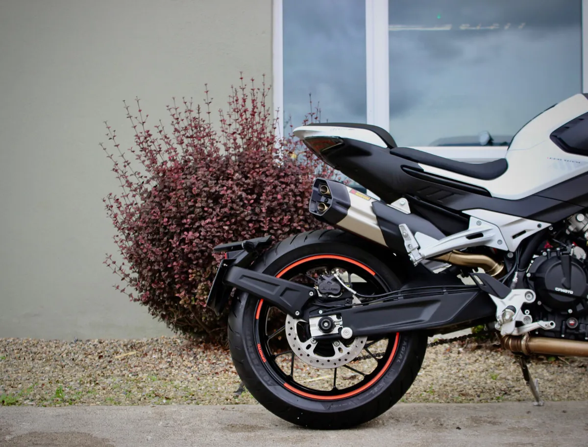 2024 CFMOTO 800 NK ADVANCED - Image 4