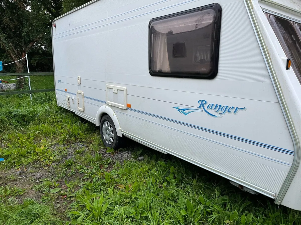Bailey ranger 500 /5 berth caravan & awing - Image 3