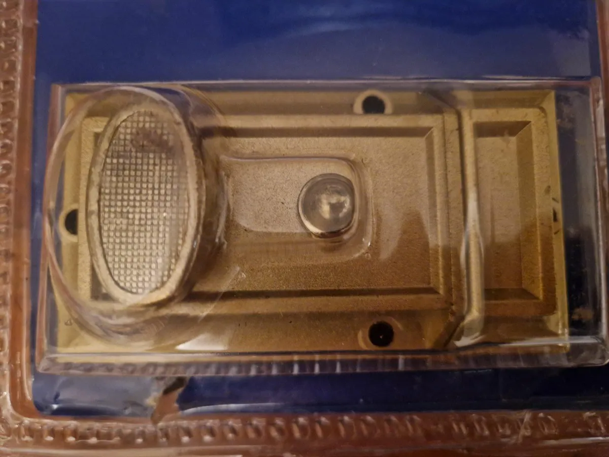 New and Sealed Rim Night Latch Door Lock - Image 3