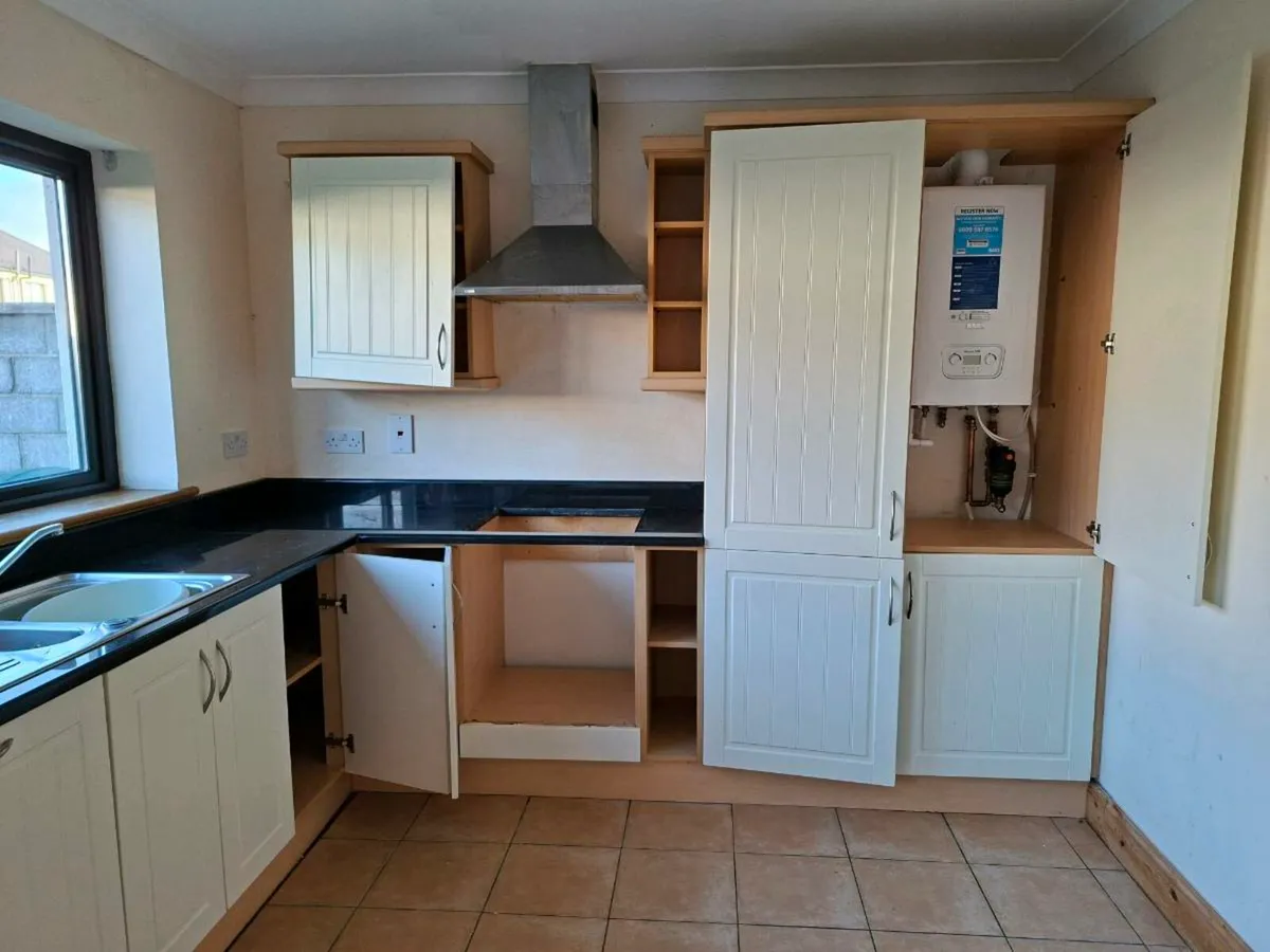 Kitchen and Granite worktop - Image 2