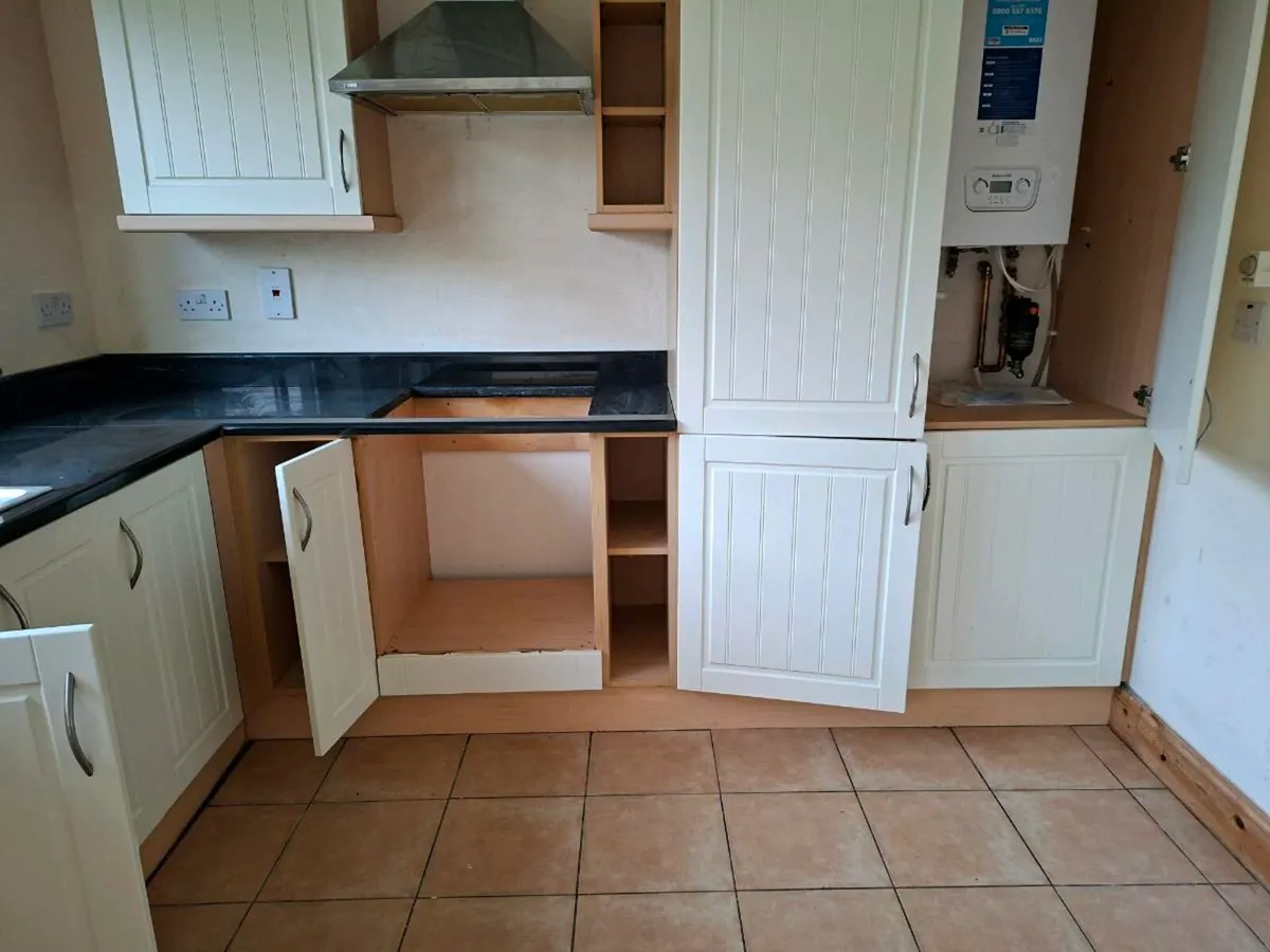 Kitchen and Granite worktop - Image 4