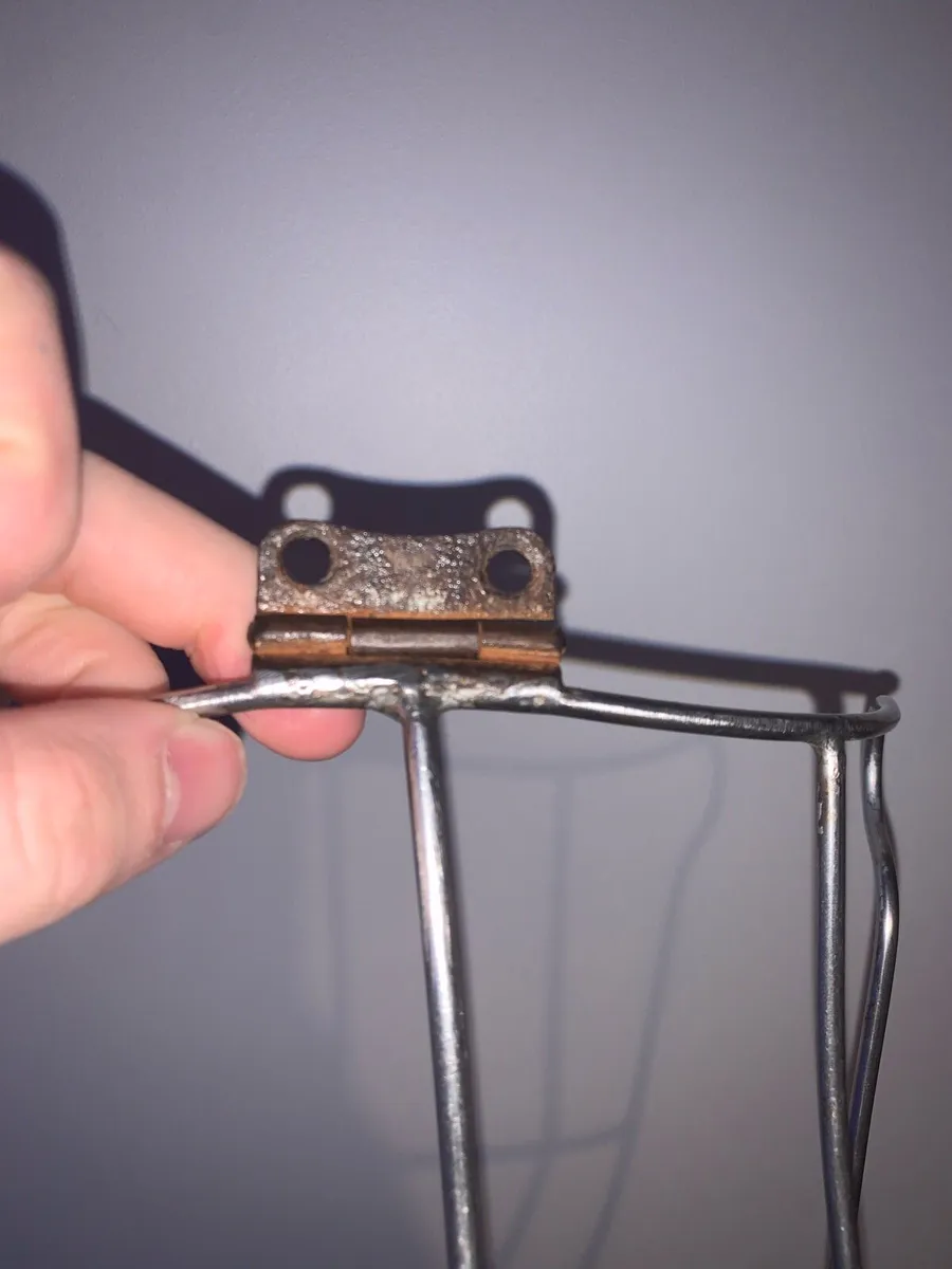 Oldtsyle wide hinge guard - Image 2