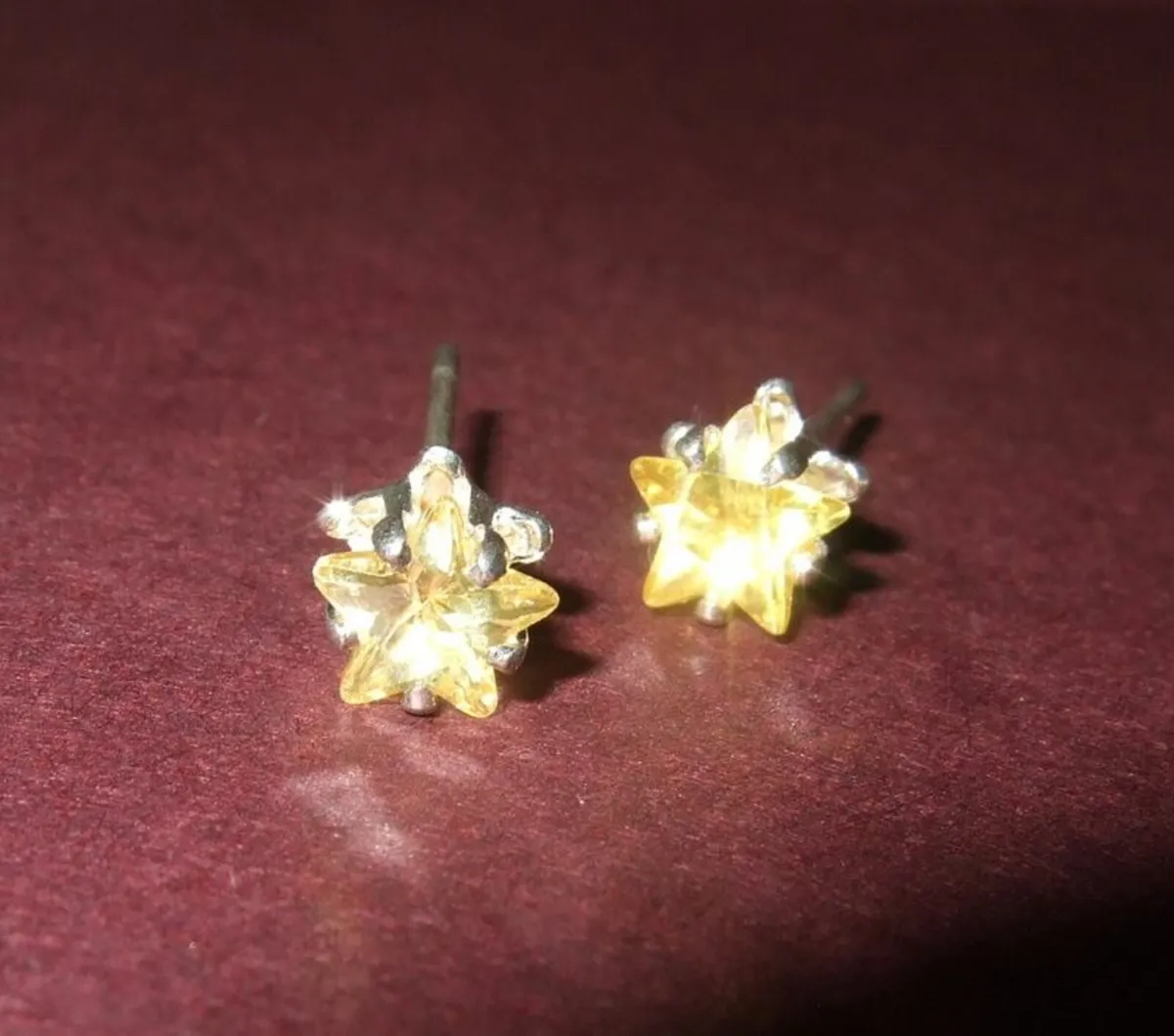 Vintage Silver Champagne Sapphire Solitaires - Image 1