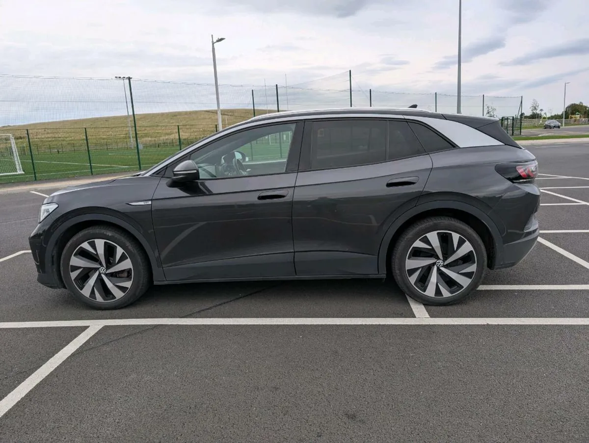 Car - Image 3