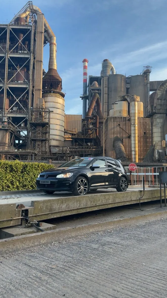 Volkswagen Golf 2015 - Image 1