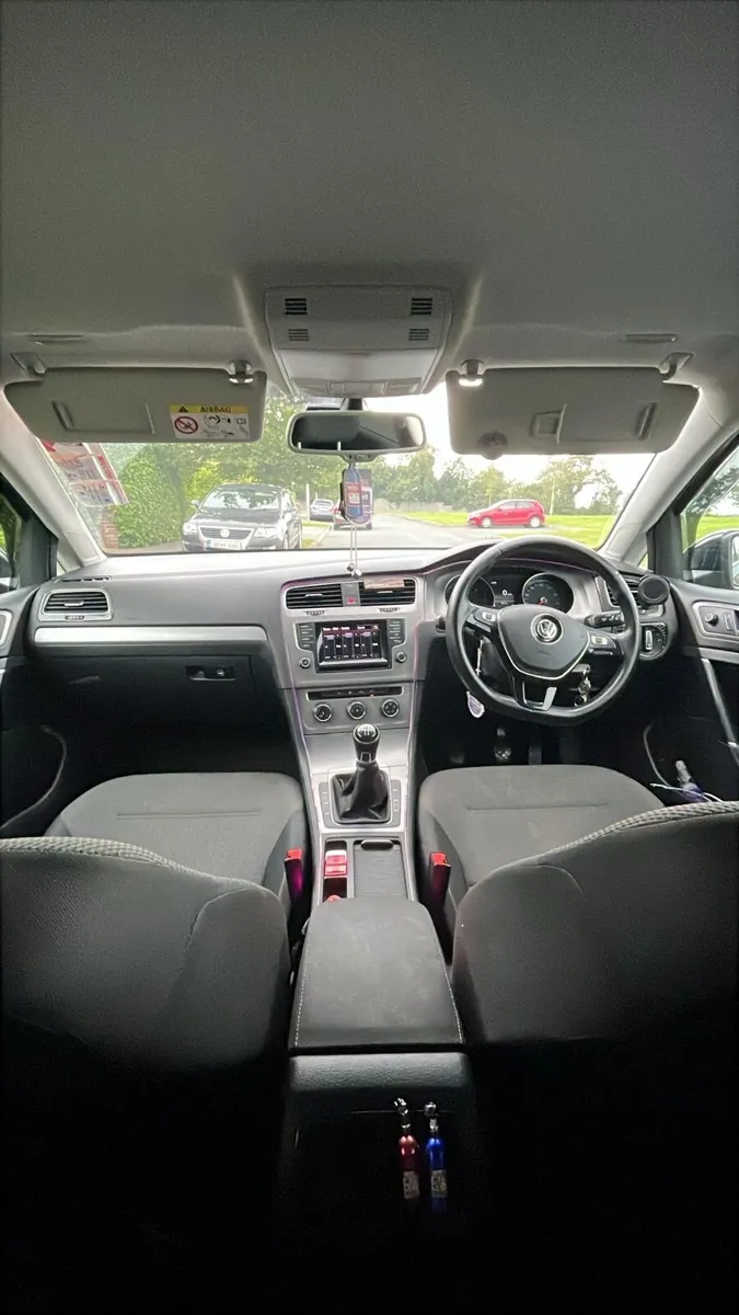 Volkswagen Golf 2015 - Image 2