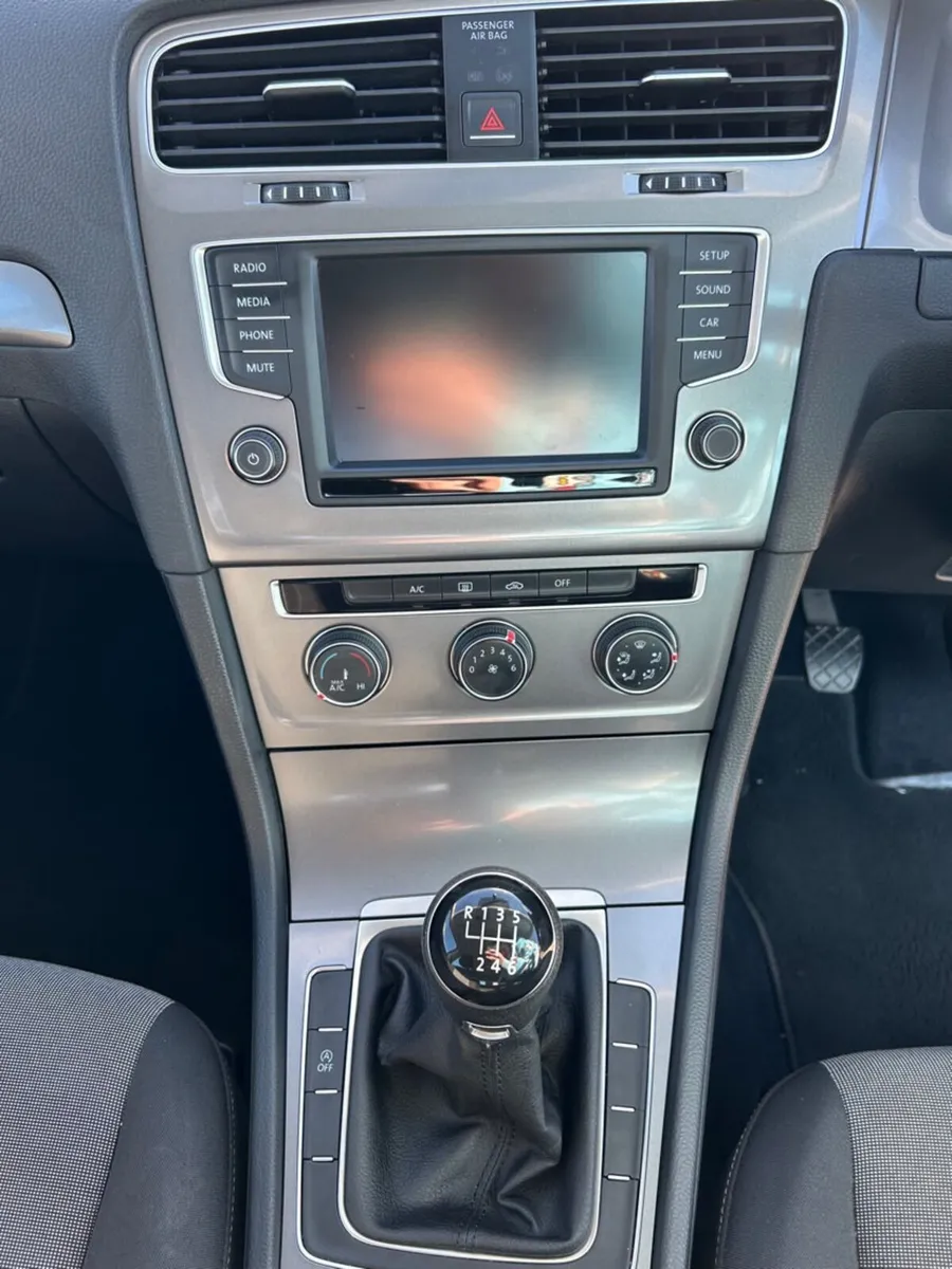 Volkswagen Golf 2016 - Image 2