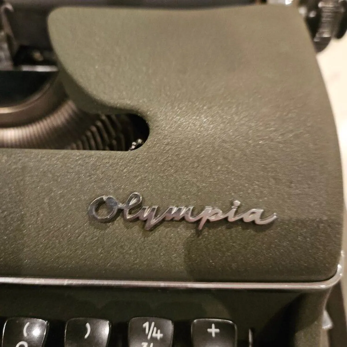 Olympia sm3 typewriter - Image 4
