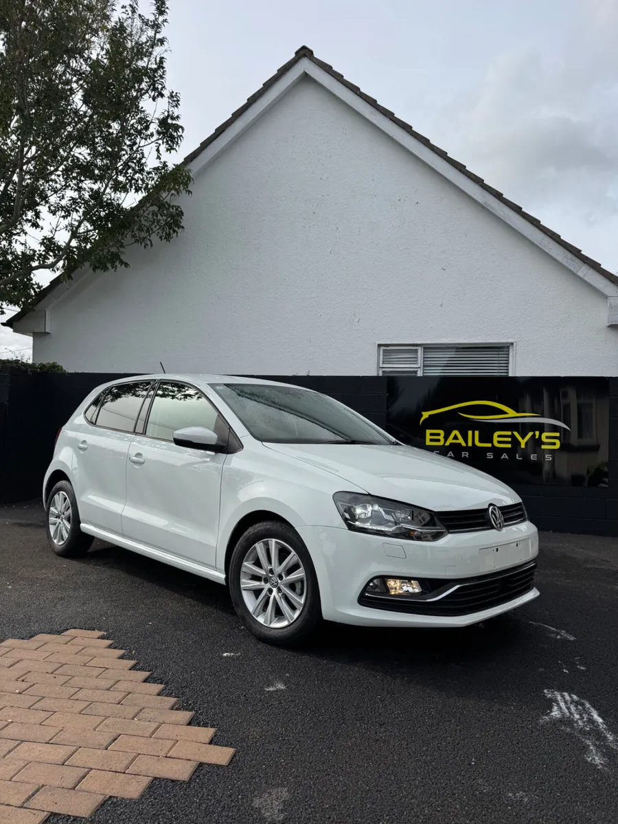 Volkswagen Polo 2017 1.2 automatic - Image 1