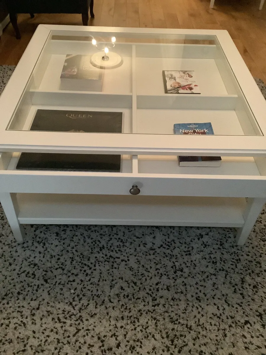 Coffee Table Excellent Condition - Image 2