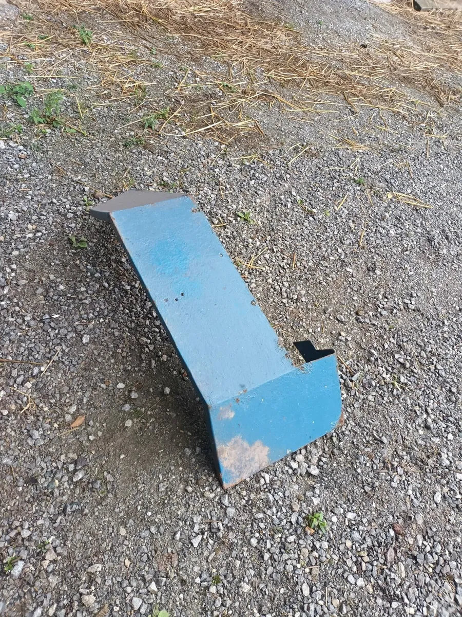 Tractor parts clear out - Image 4
