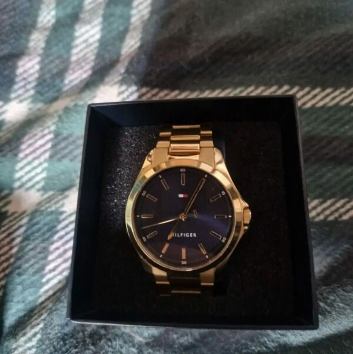 Tommy hilfiger watch - Image 1