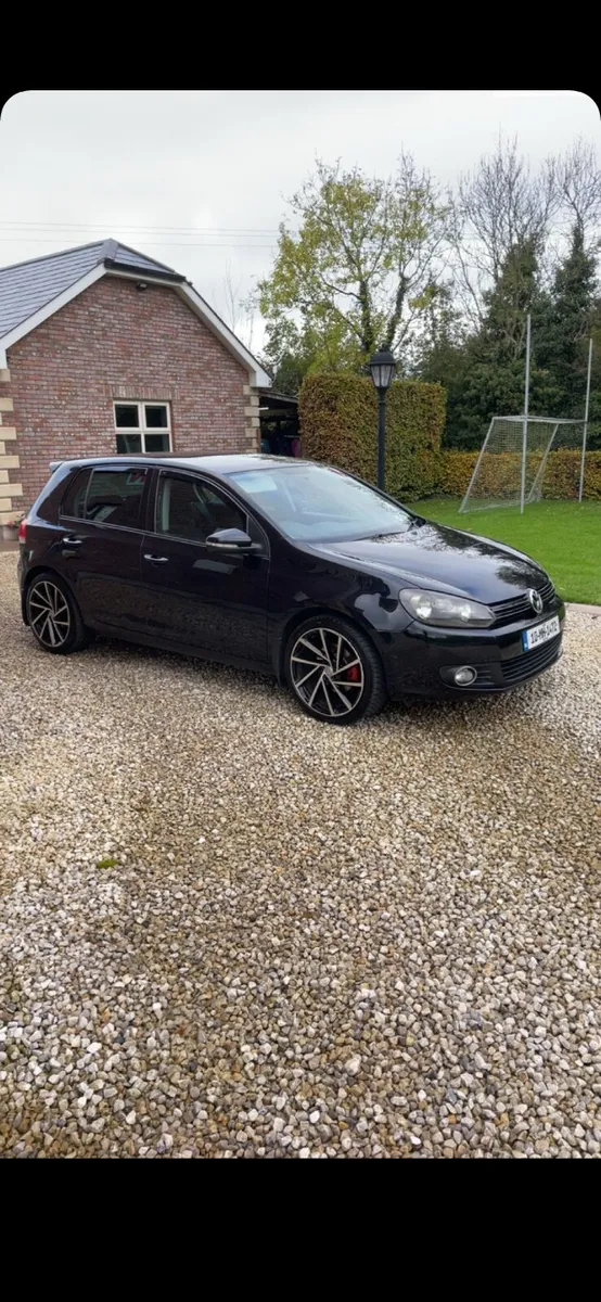 Volkswagen Golf 2010 - Image 1