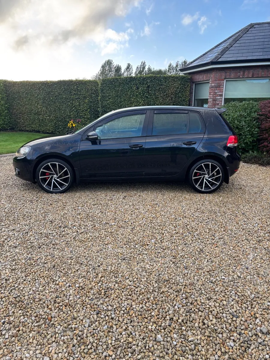 Volkswagen Golf 2010 - Image 3