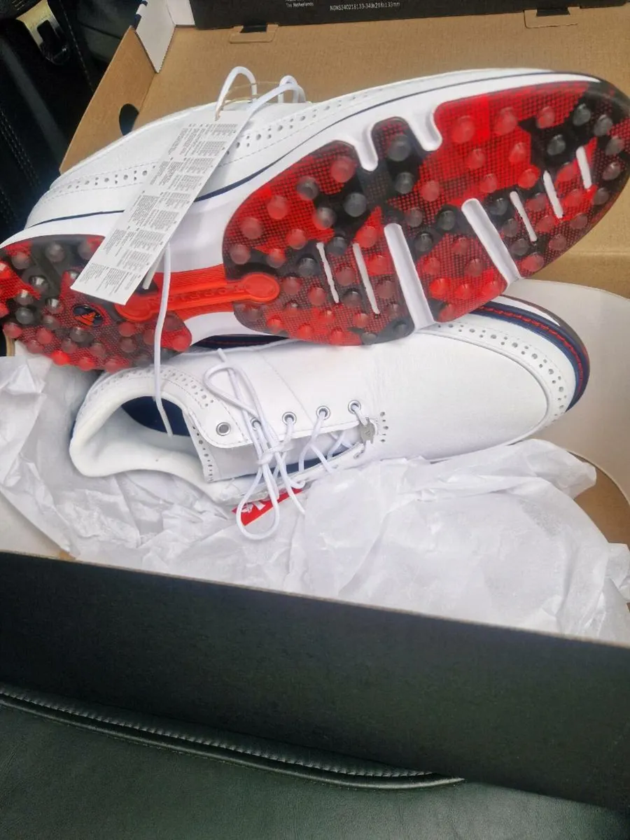 Adidas golf shoes - Image 3