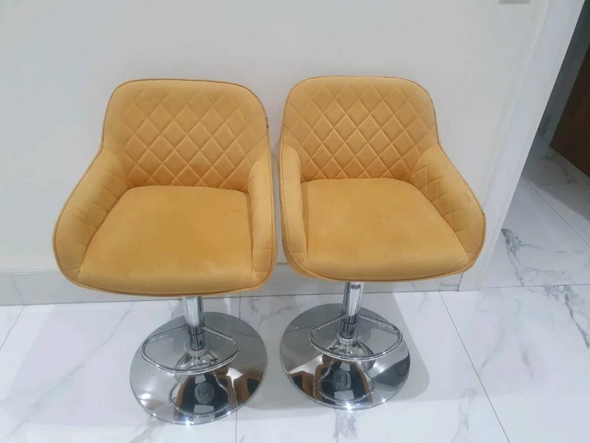 Two breakfast chairs / bar stools FREE - Image 2