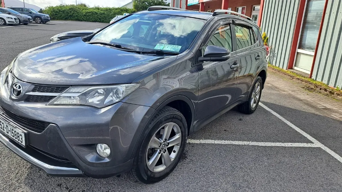 Toyota RAV4 2015 - Image 1
