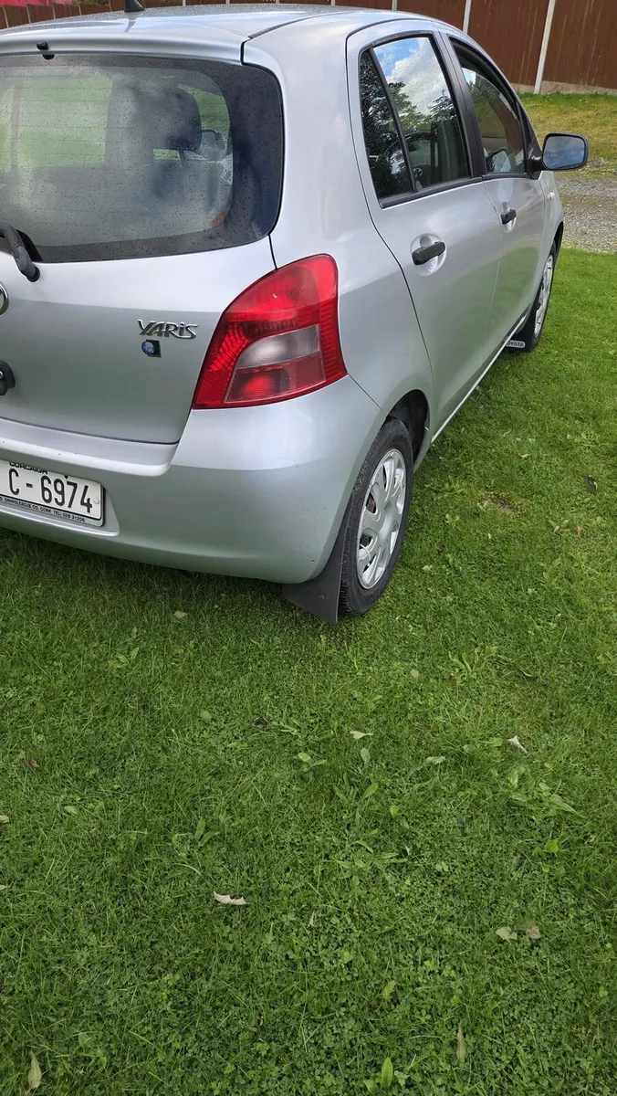 Toyota yaris - Image 4