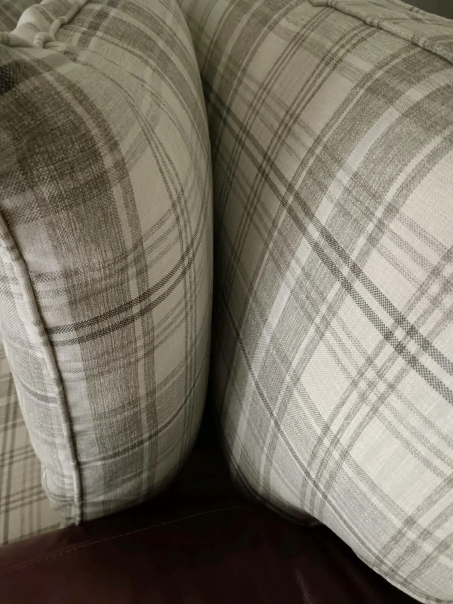 Sofa - Image 4