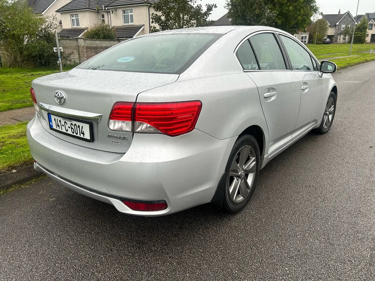 Toyota Avensis 2014 NCT 03/26 - Image 4