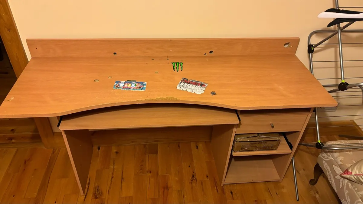 Desk/table - Image 3