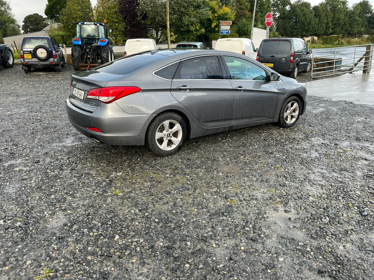 2013 Hyundai i40 diesel - Image 2