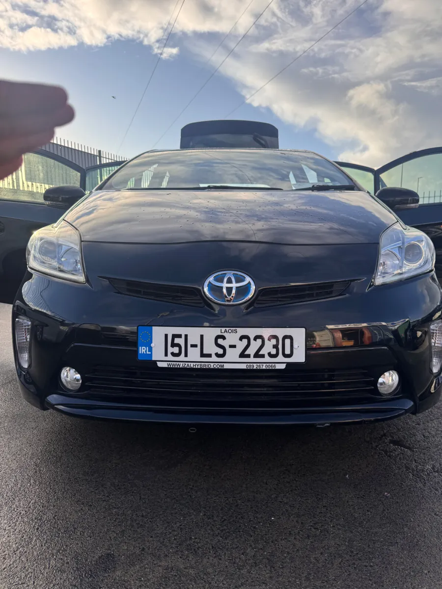 Toyota Prius 2015 - Image 1