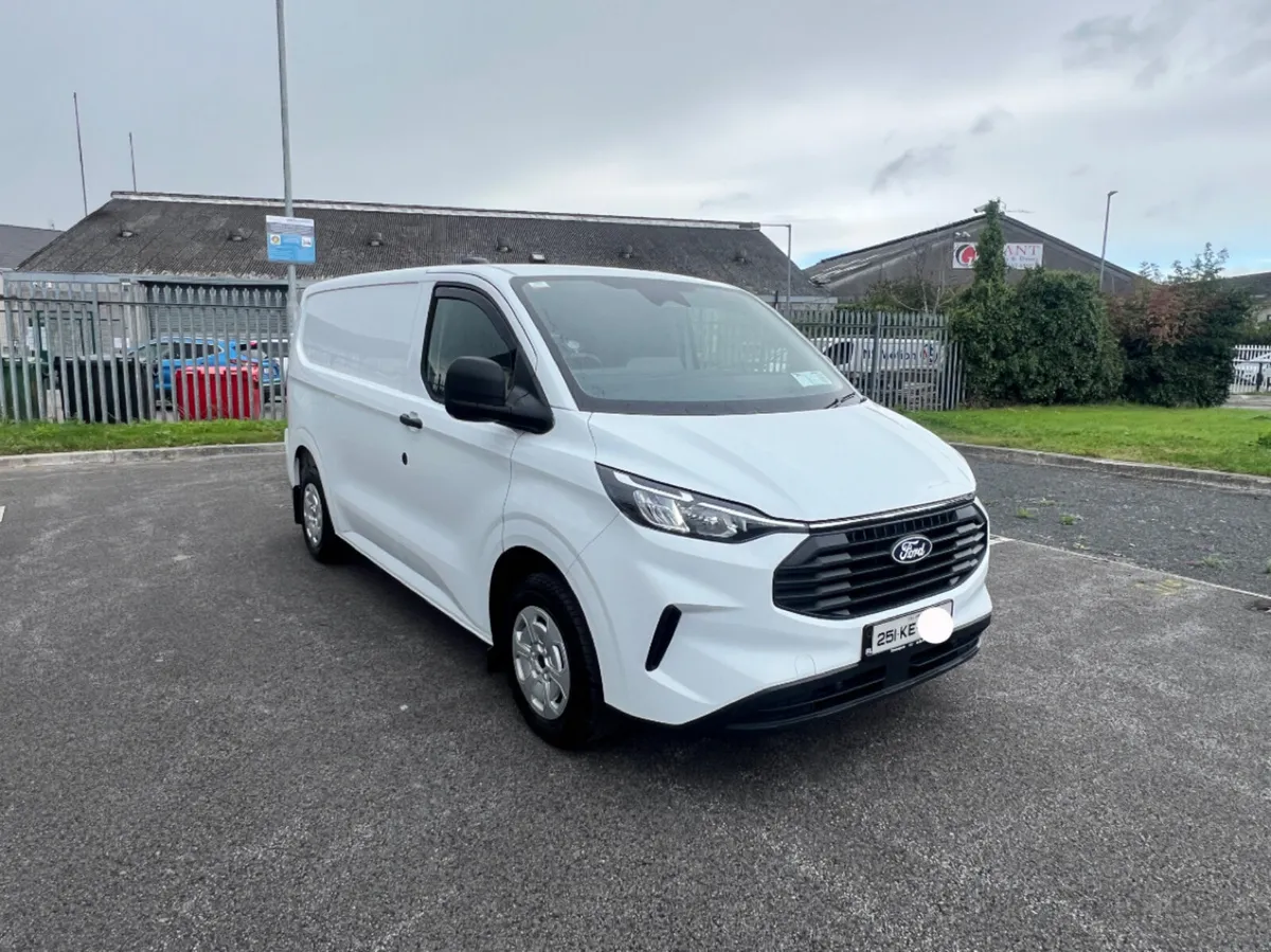 2025 Ford transit custom trend - Image 1