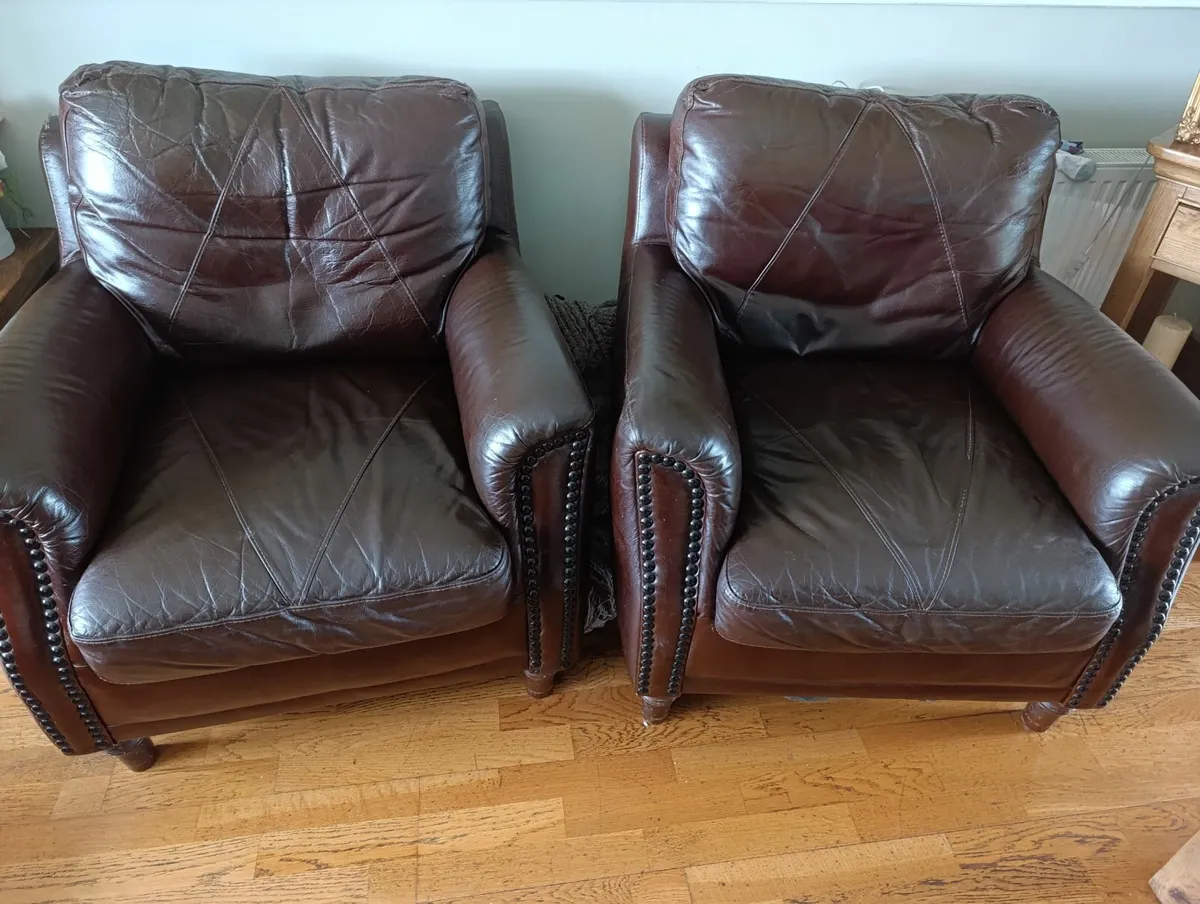 Leather Couch and 2 Arm Chairs - Image 2
