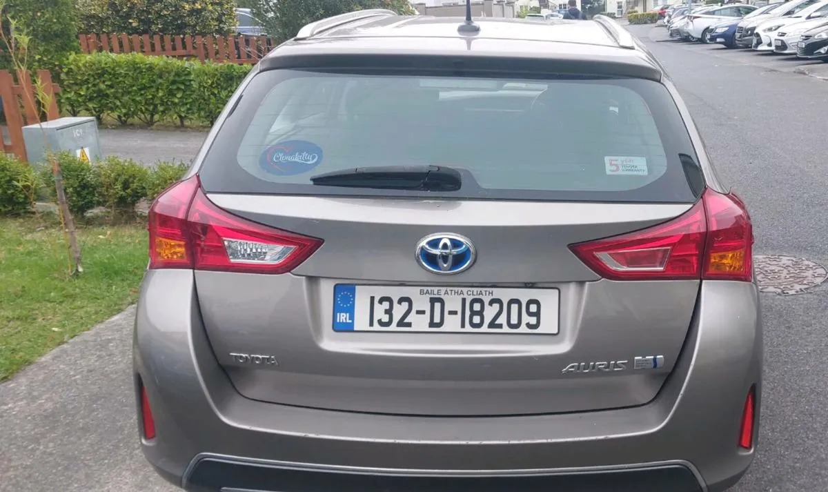 Car - Image 4