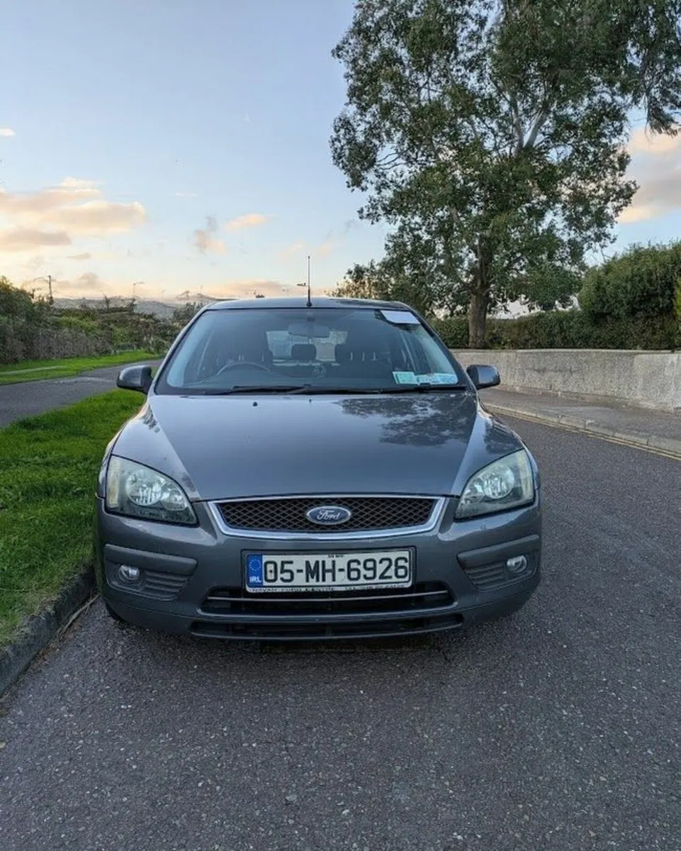 Ford Focus 2005 - Image 2