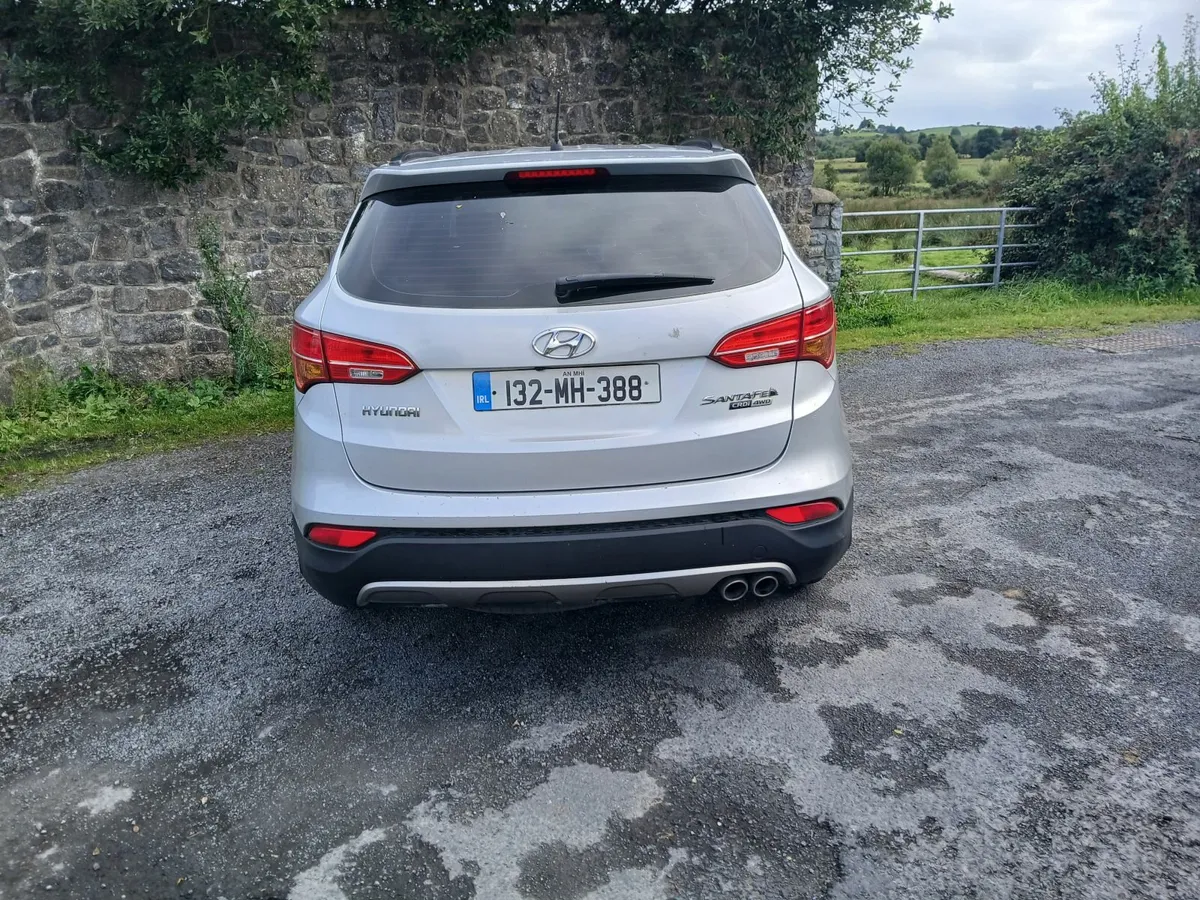 132 hyundai sante fe 7 seater 4wd, new nct ,chain - Image 2