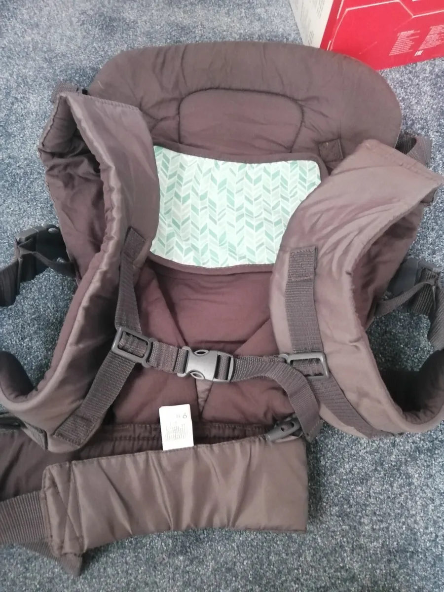 Baby carrier - Image 1