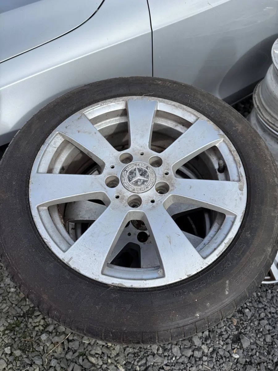 Genuine Mercedes E Class 16 Inch - Image 1