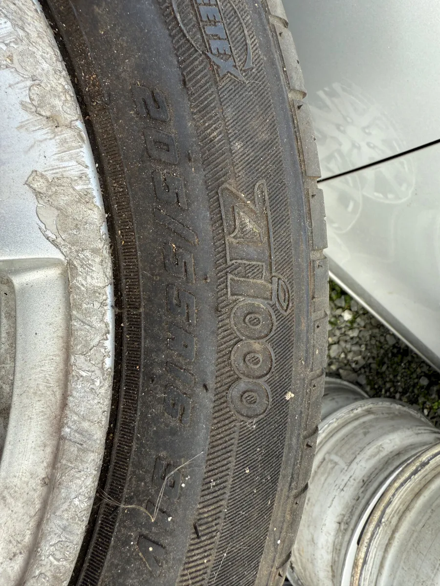 Genuine Mercedes E Class 16 Inch - Image 2