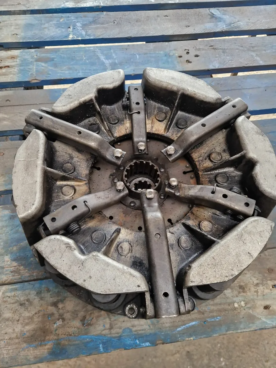 Fordson Major Cab. Weights. Live Drive Clutch - Image 3