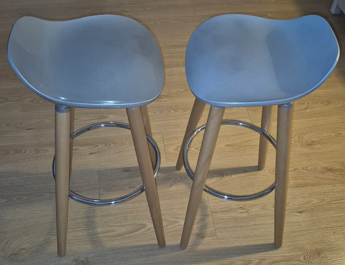 Pair of Stools - Image 3