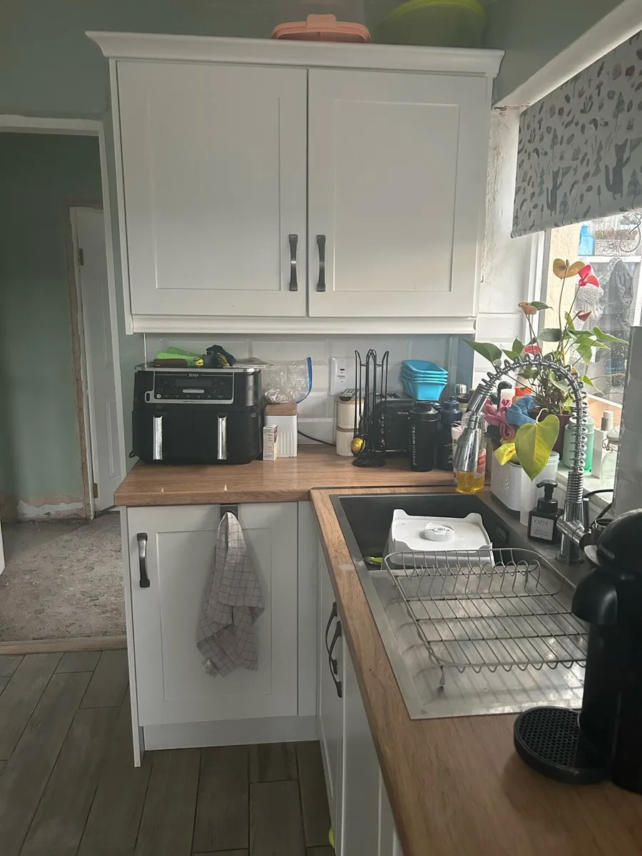 Kitchen - Image 3