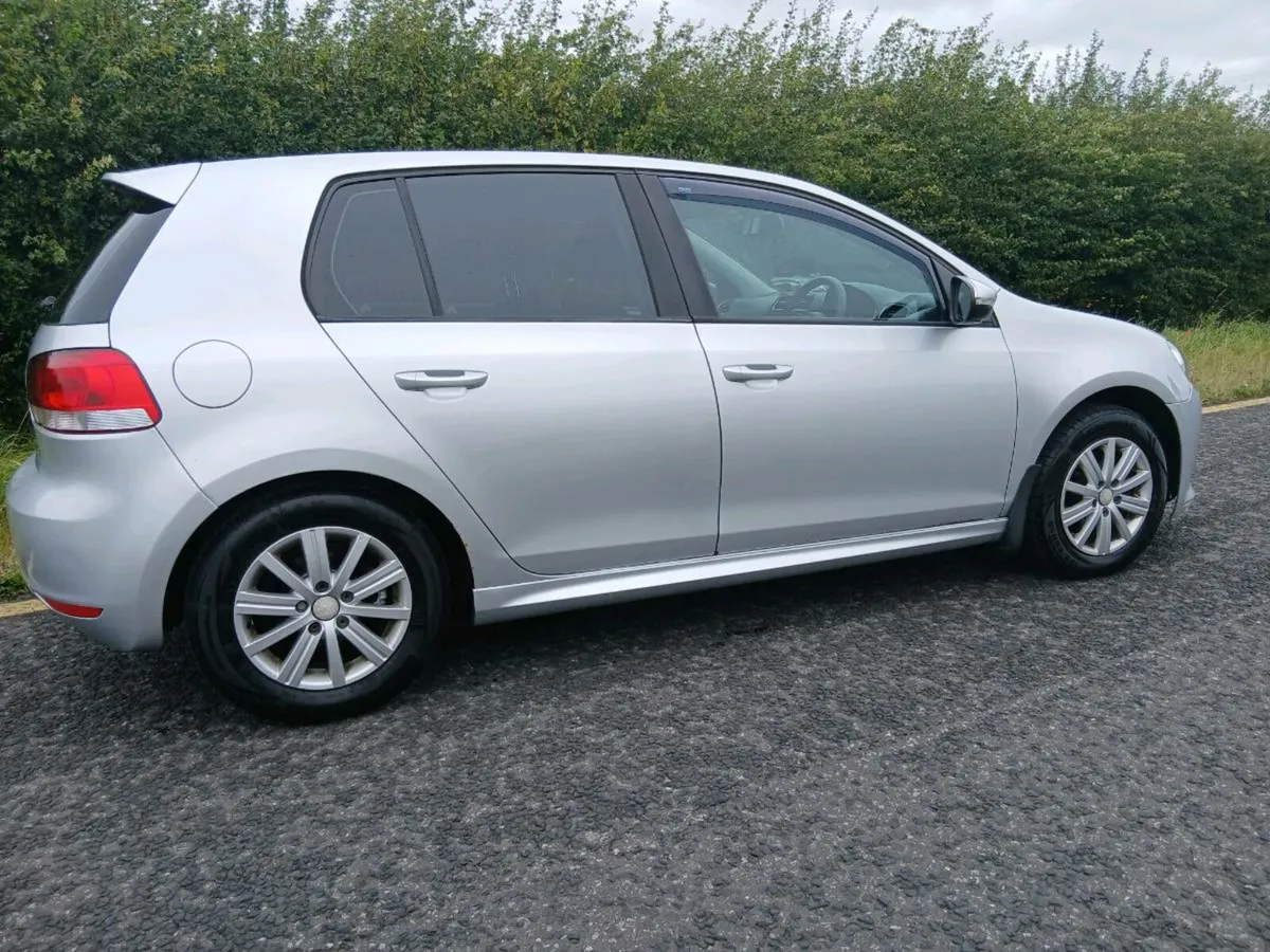 2011 VOLKSWAGEN GOLF 1.6 TDI BLUE MOTION - Image 2