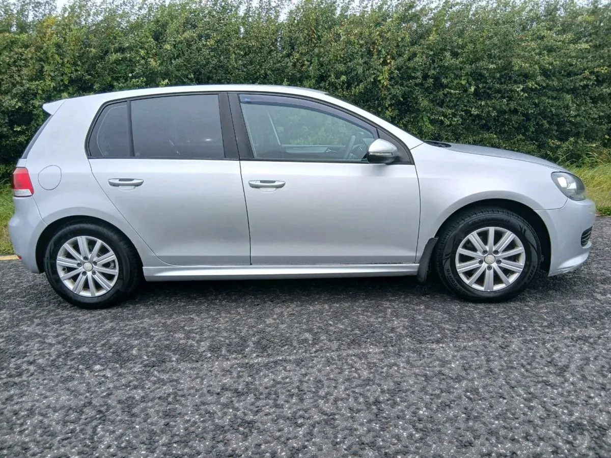 2011 VOLKSWAGEN GOLF 1.6 TDI BLUE MOTION - Image 4