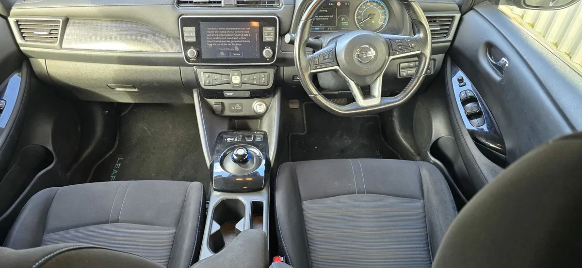 201 NISSAN LEAF - Image 2