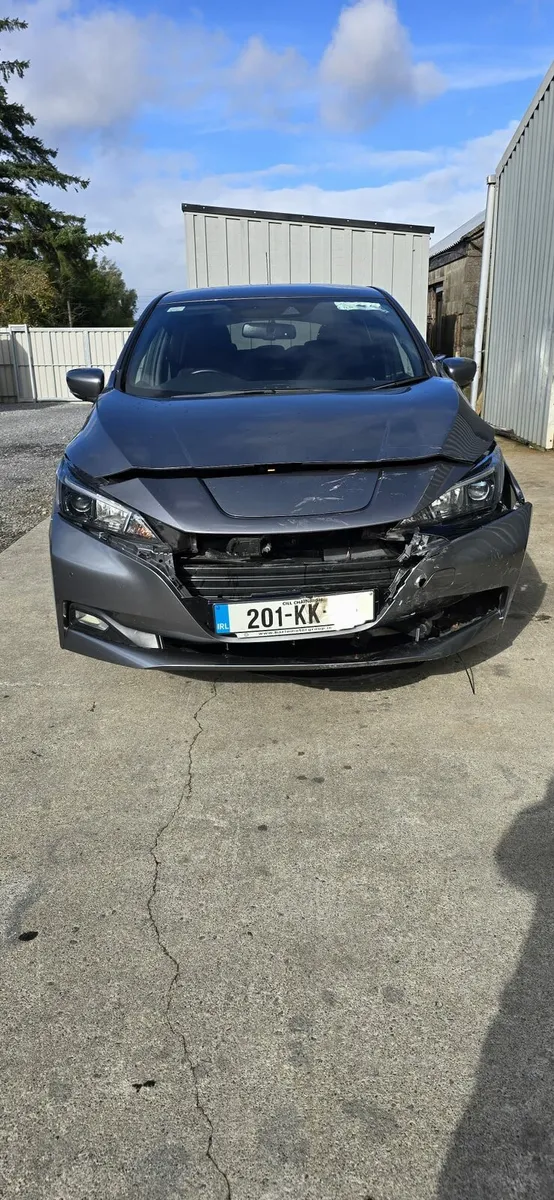 201 NISSAN LEAF - Image 4