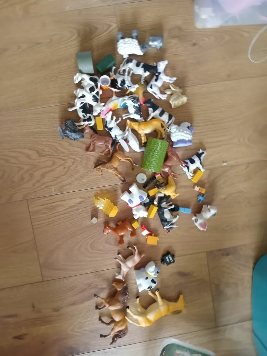 Toys - Image 2