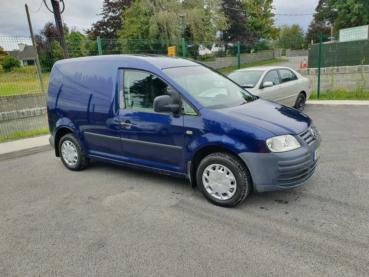 Volkswagen Caddy 2005 - Image 2