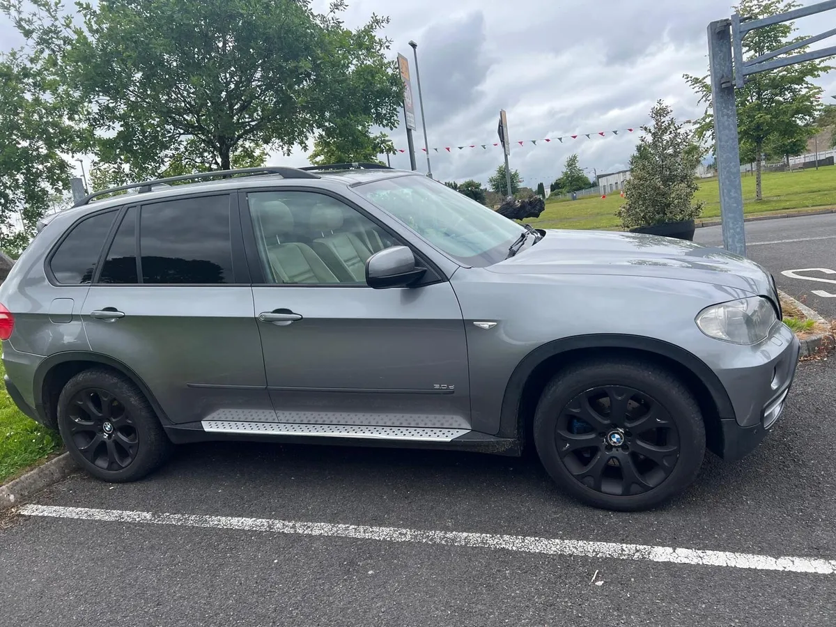 BMW X5 2007 - Image 2