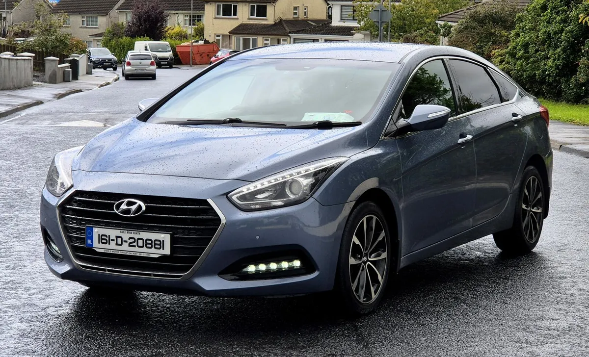 Car - Image 2